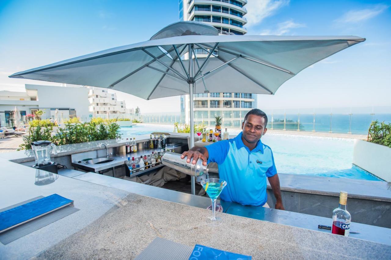 The Capital Pearls Hotel Durban Extérieur photo The pool at the 101 Sky Bar