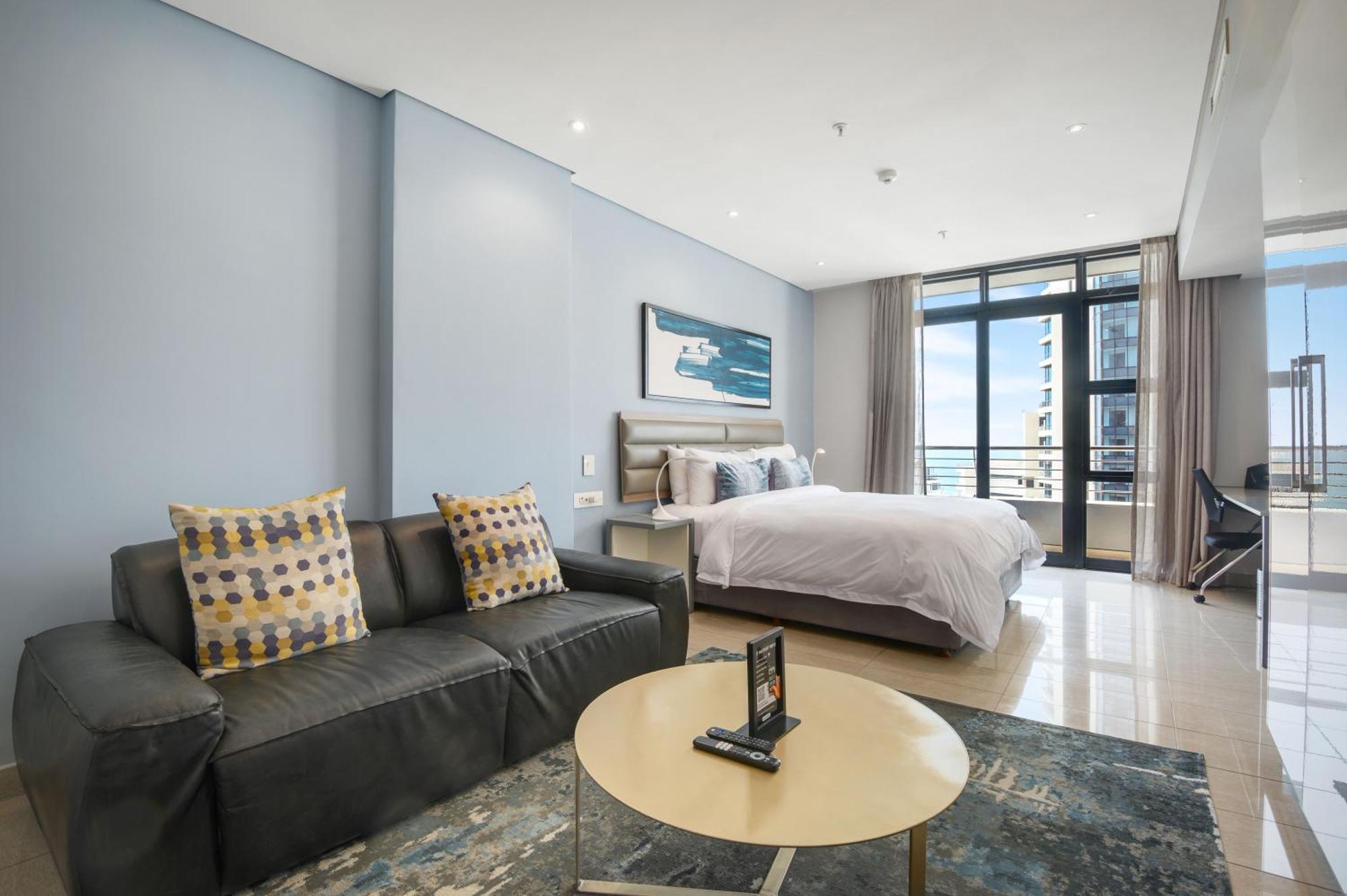 The Capital Pearls Hotel Durban Extérieur photo A typical studio apartment