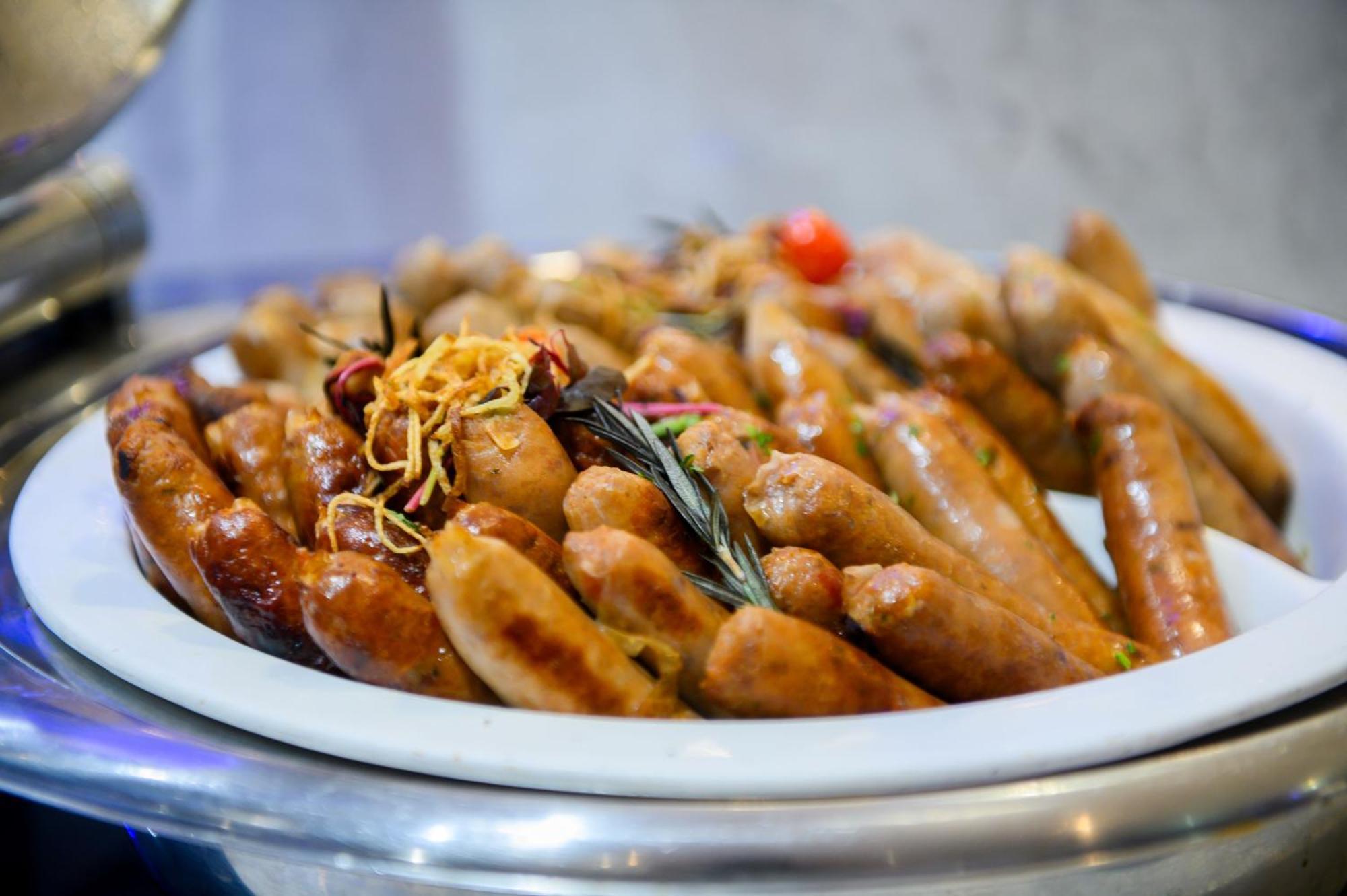 The Capital Pearls Hotel Durban Extérieur photo Thai sausage